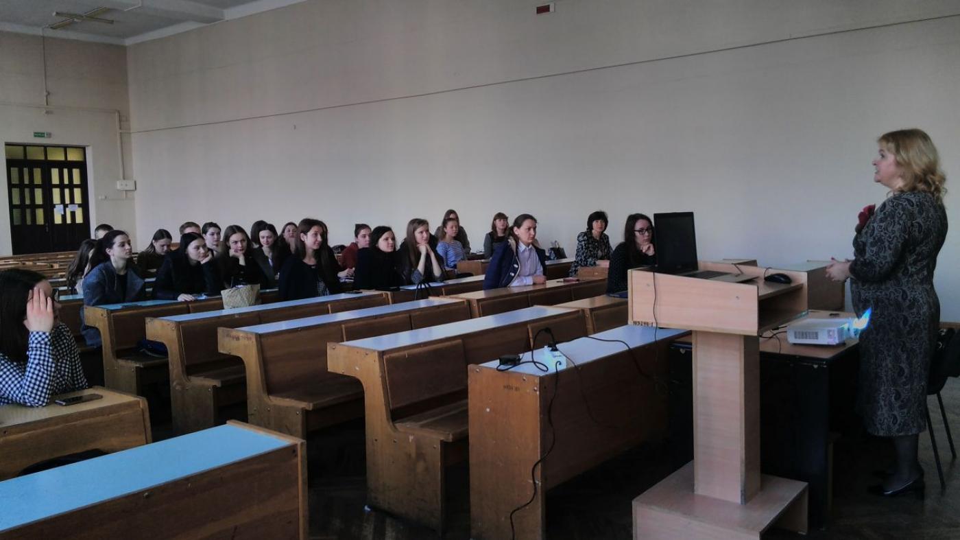 Визит кандидата экономических наук, заведующего кафедрой таможенных доходов и тарифного регулирования Российской таможенной академии Сокольниковой О. Б.